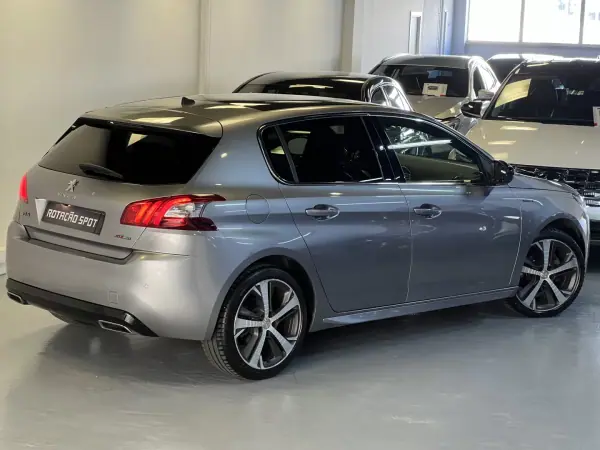 Peugeot 308 2016 - 11990 EUR, 96000 km - AUTO.MOTO.pt - 96000km - foto 44 de 48