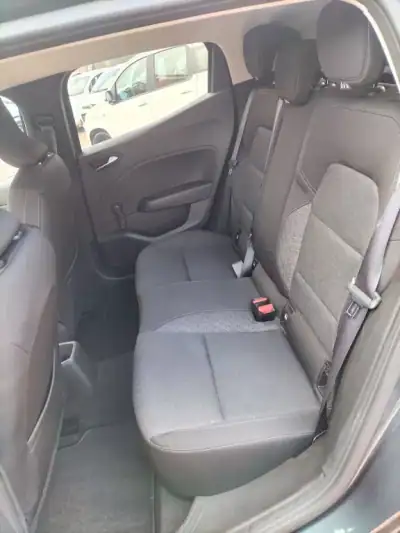 Renault Clio 2020 - 16250 EUR, 96000 km - AUTO.MOTO.pt - 96000km - foto 10 de 11