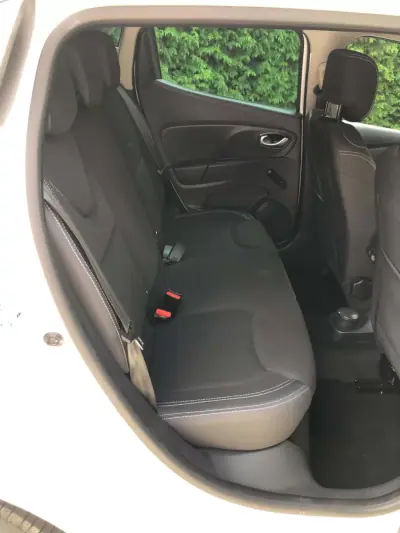 Renault Clio 2017 - 8900 EUR, 137000 km - 137000km - foto 20 de 27