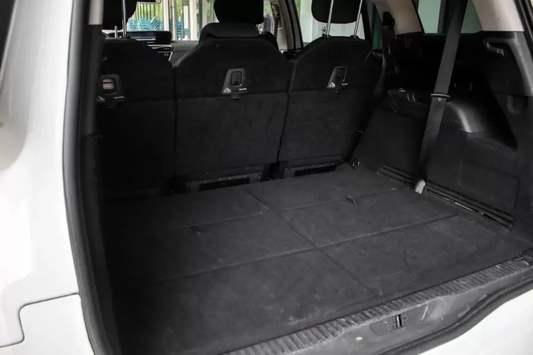 Citroën C4 Spacetourer 2019 - 10550 EUR, 304577 km - AUTO.MOTO.pt - 304577km - foto 30 de 45