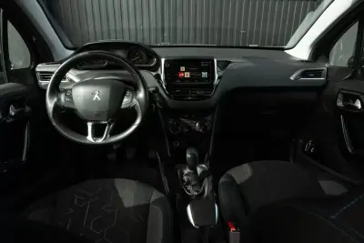 Peugeot 2008 2019 - 12999 EUR, 105150 km - AUTO.MOTO.pt - 105150km - foto 16 de 25