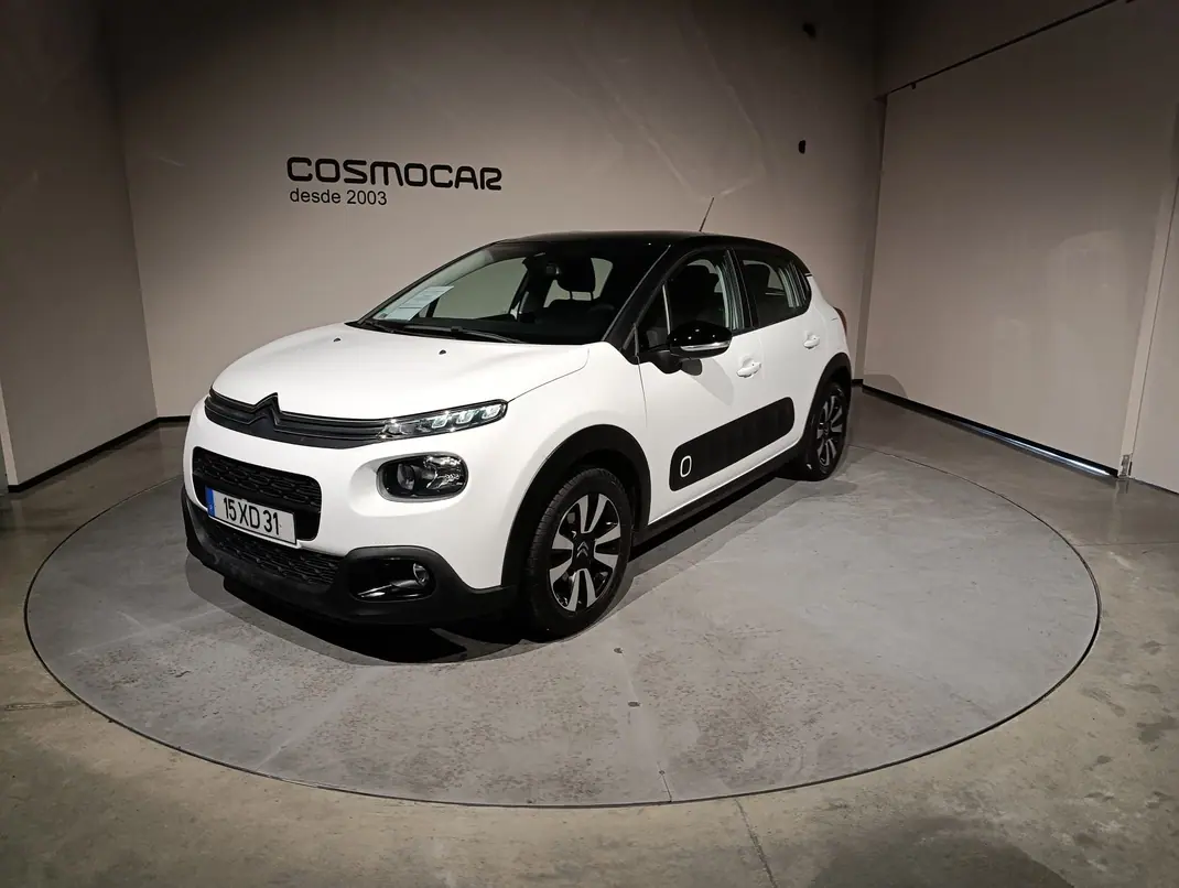 Citroën C3 2019 - 10400 EUR, 82650 km - AUTO.MOTO.pt - 82650km - foto 2 de 13
