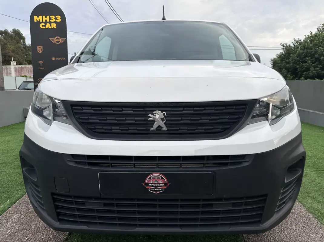 Peugeot Partner 1.5HDI 3lugares 2021 - 11900 EUR, 160000 km - AUTO.MOTO.pt - 160000km - foto 8 de 47