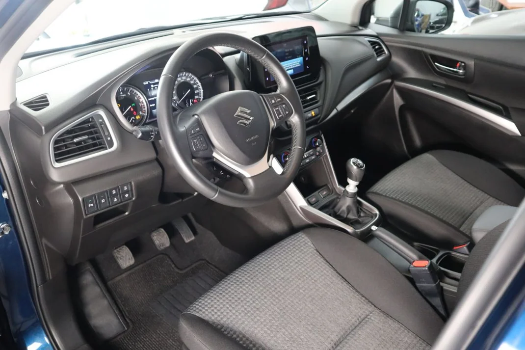 Suzuki S-Cross 2022 - 23250 EUR, 50911 km - AUTO.MOTO.pt - 50911km - foto 8 de 33