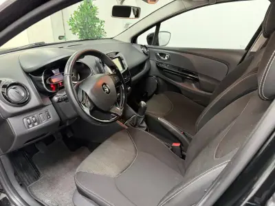 Renault Clio Sport Tourer 2014 - 7750 EUR, 199000 km - AUTO.MOTO.pt - 199000km - foto 7 de 16