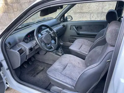 Renault Clio 1993 - 3900 EUR, 283000 km - AUTO.MOTO.pt - 283000km - foto 18 de 39