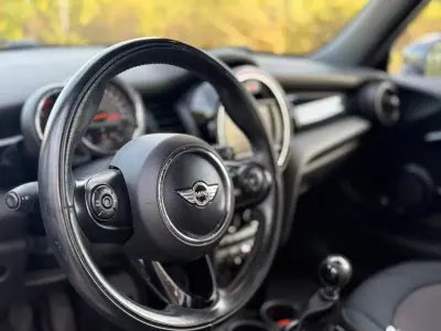MINI 3 Portas 2016 - 12899 EUR, 100000 km - 100000km - foto 18 de 22
