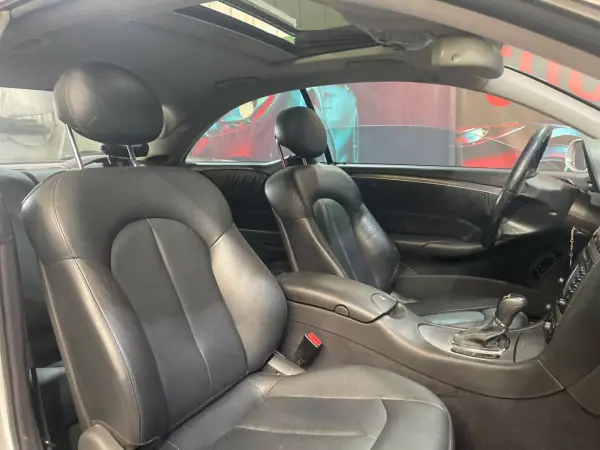 Mercedes-Benz CLK 220 2005 - 10999 EUR, 223000 km - AUTO.MOTO.pt - 223000km - foto 32 de 44