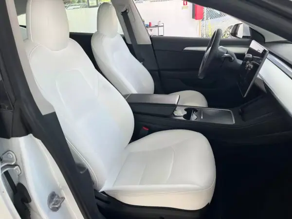 Tesla Model 3 2022 - 28500 EUR, 49000 km - AUTO.MOTO.pt - 49000km - foto 7 de 13