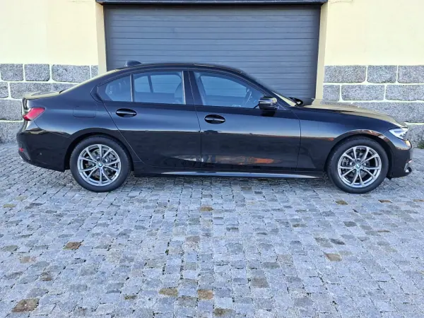 BMW 318 2019 - 28490 EUR, 74597 km - AUTO.MOTO.pt - 74597km - foto 4 de 18