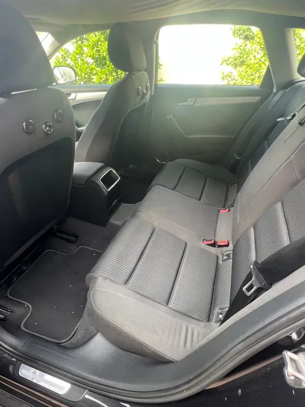 Audi A4 Avant 2010 - 6499 EUR, 500000 km - AUTO.MOTO.pt - 500000km - foto 15 de 17