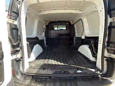 Renault KANGOO 1.5DCI 3L C/IVA 2019 - 9990 EUR, 175000 km - AUTO.MOTO.pt - 175000km - foto 5 de 17