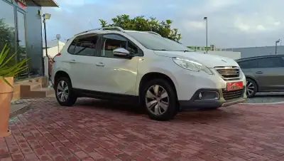 Peugeot 2008 2015 - 12990 EUR, 154000 km - AUTO.MOTO.pt - 154000km - foto 14 de 37