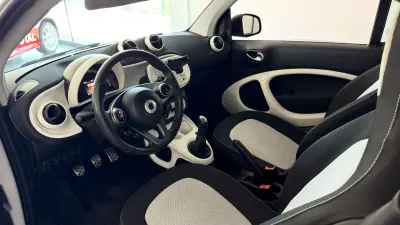 Smart ForTwo 2016 - 9990 EUR, 86291 km - 86291km - foto 16 de 23