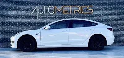Tesla Model 3 2019 - 24490 EUR, 112000 km - 112000km - foto 4 de 16