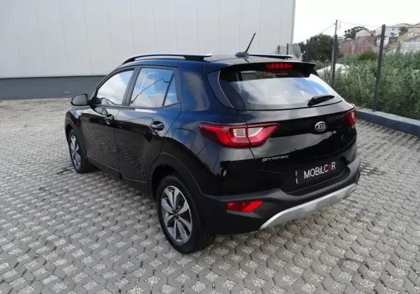 Kia Stonic 2021 - 13500 EUR, 59472 km - AUTO.MOTO.pt - 59472km - foto 22 de 25