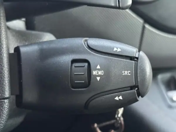Citroën 2018 - 10950 EUR, 145000 km - AUTO.MOTO.pt - 145000km - foto 10 de 26
