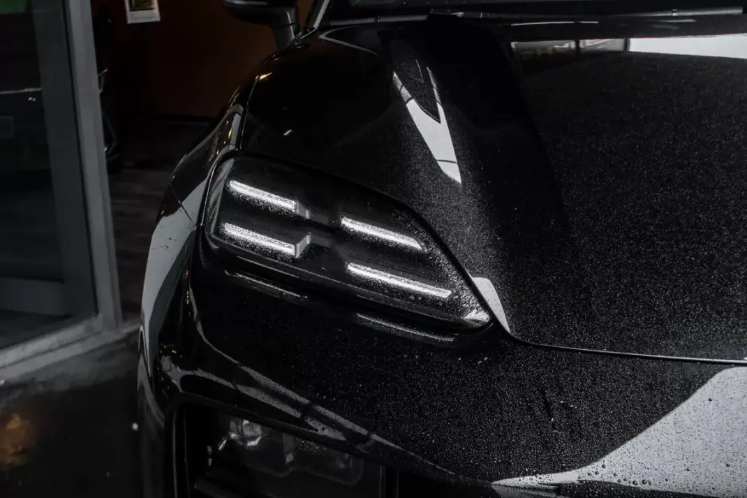 Porsche Macan 2025 - 83990 EUR, 15400 km - AUTO.MOTO.pt - 15400km - foto 8 de 49