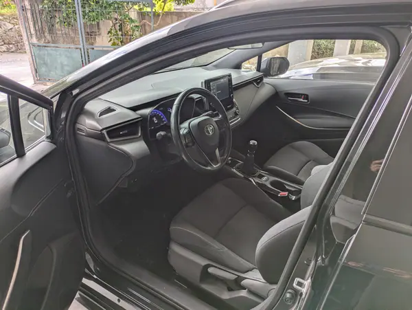 Toyota Corolla 2019 — photo 3 of 4