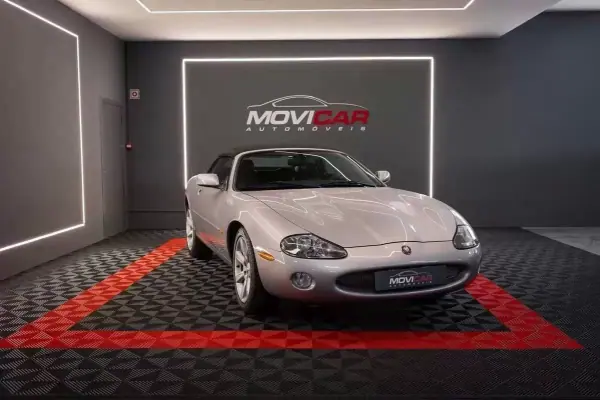 Jaguar XK 2001 - 31490 EUR, 113965 km - AUTO.MOTO.pt - 113965km - foto 27 de 29