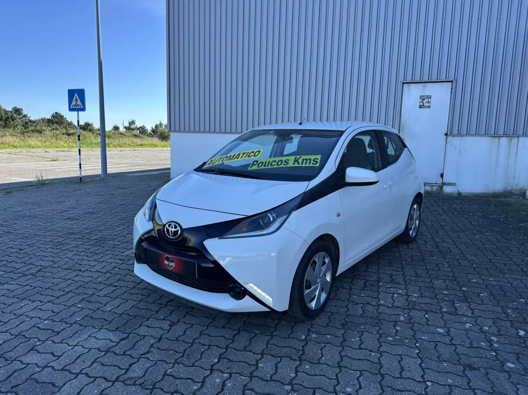 Toyota Aygo 2018 - 12990 EUR, 88303 km - AUTO.MOTO.pt - 88303km - foto 2 de 17