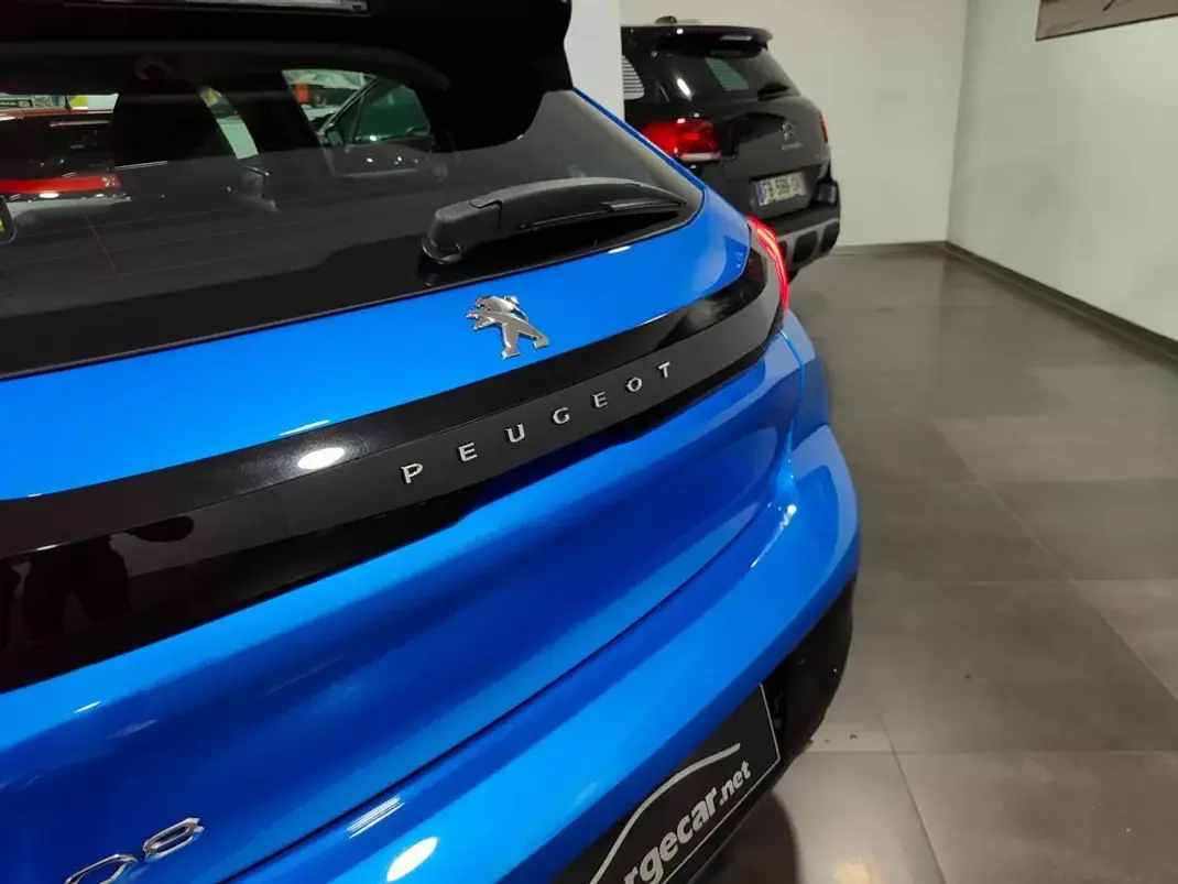 Peugeot 208 2019 - 12990 EUR, 90000 km - 90000km - foto 18 de 60