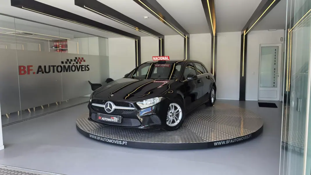 Mercedes-Benz A 180 2019 - 18900 EUR, 238120 km - AUTO.MOTO.pt - 238120km - foto 11 de 53