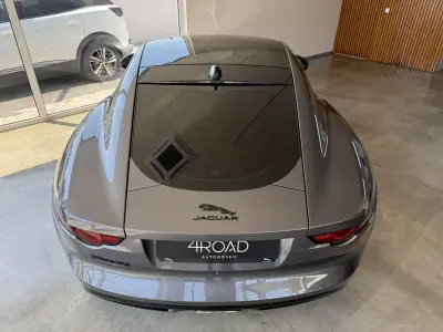 Jaguar F-Type 2018 - 46000 EUR, 64300 km - AUTO.MOTO.pt - 64300km - foto 50 de 135