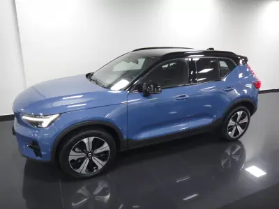 Volvo XC 40 2022 - 26990 EUR, 111000 km - AUTO.MOTO.pt - 111000km - foto 12 de 38