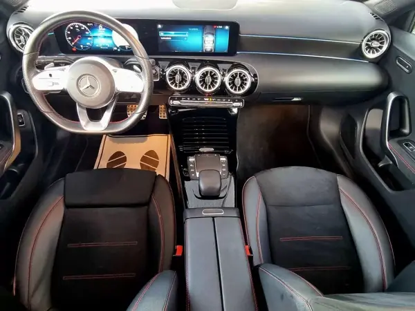 Mercedes-Benz A 250 Limousine 2022 - 28900 EUR, 67000 km - AUTO.MOTO.pt - 67000km - foto 11 de 19