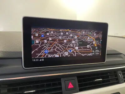 Audi A4 Avant 2017 - 19500 EUR, 148000 km - AUTO.MOTO.pt - 148000km - foto 19 de 35