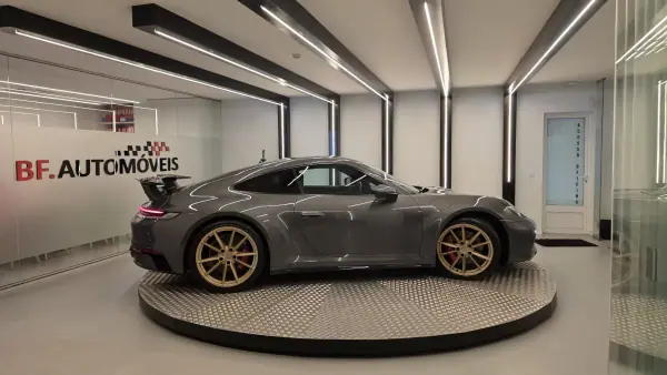 Porsche 992 2021 - 159500 EUR, 69488 km - AUTO.MOTO.pt - 69488km - foto 8 de 58