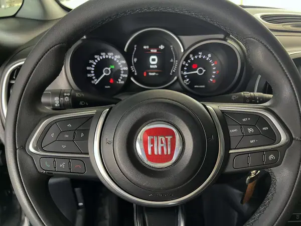Fiat 500L 2018 - 12800 EUR, 70174 km - AUTO.MOTO.pt - 70174km - foto 17 de 19