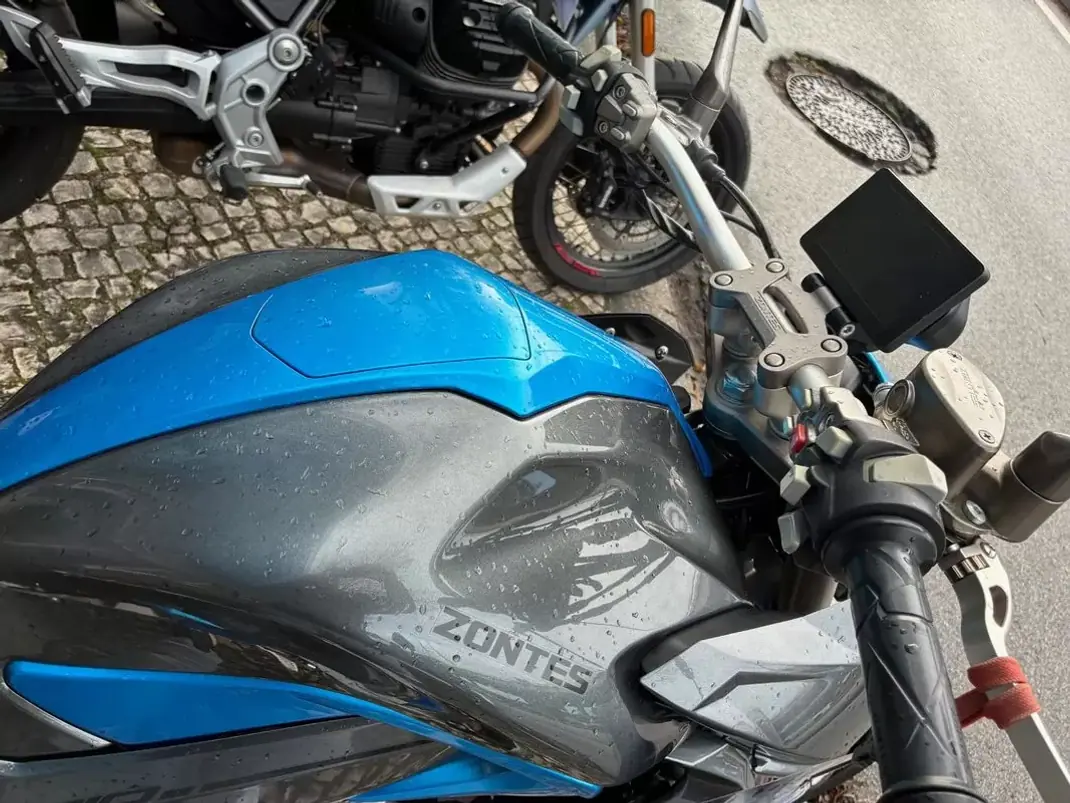Zontes 310R 2021 - 3850 EUR, 14532 km - AUTO.MOTO.pt - 14532km - foto 8 de 12