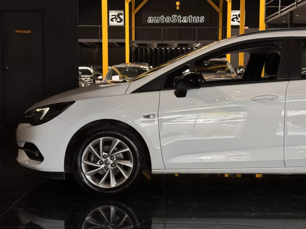 Opel Astra Sports Tourer 2021 - 13990 EUR, 152200 km - AUTO.MOTO.pt - 152200km - foto 8 de 34