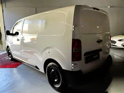 Opel Vivaro 2021 - 17000 EUR, 188500 km - AUTO.MOTO.pt - 188500km - foto 3 de 30