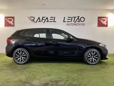 BMW 116 2023 - 21750 EUR, 81000 km - AUTO.MOTO.pt - 81000km - foto 6 de 40