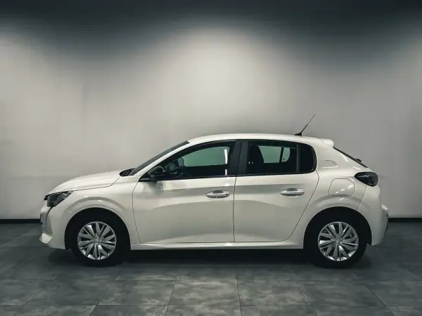 Peugeot 208 2022 - 11500 EUR, 61000 km - 61000km - foto 4 de 15