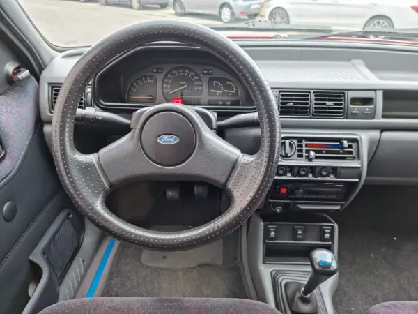 Ford Fiesta 1990 - 9950 EUR, 55000 km - AUTO.MOTO.pt - 55000km - foto 15 de 16