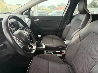Renault Captur 2020 - 17500 EUR, 30000 km - AUTO.MOTO.pt - 30000km - foto 27 de 48
