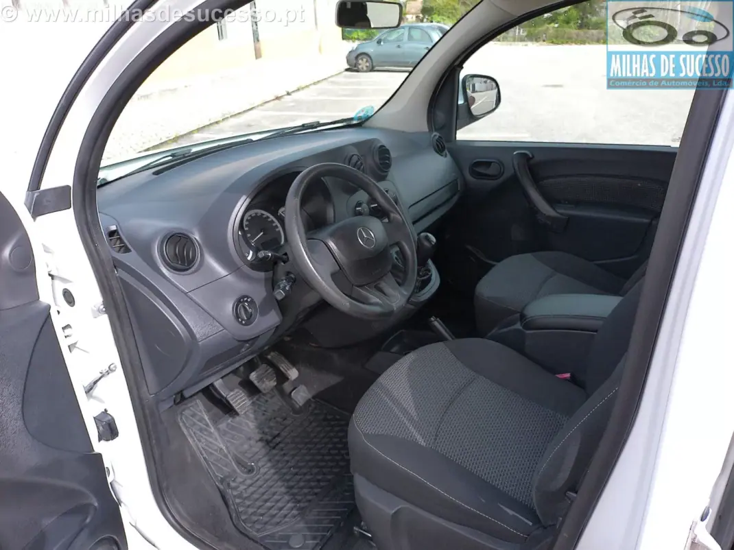 Mercedes-Benz Citan 109 1.5 CDi C/IVA 2019 - 16850 EUR, 118000 km - AUTO.MOTO.pt - 118000km - foto 2 de 31