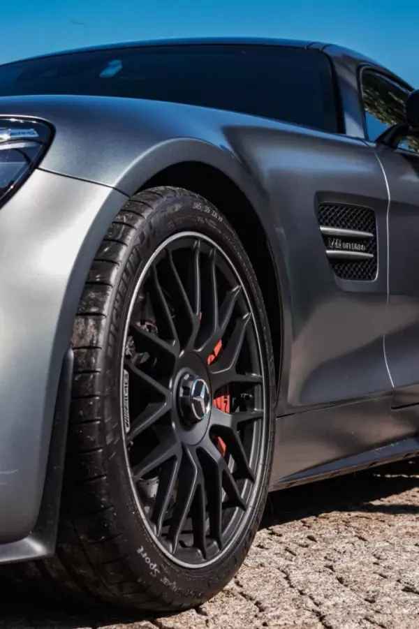 Mercedes-Benz AMG GT 2019 - 197500 EUR, 43000 km - AUTO.MOTO.pt - 43000km - foto 11 de 15