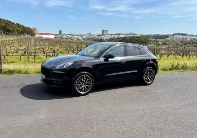 Porsche Macan 2018 - 44900 EUR, 109467 km - AUTO.MOTO.pt - 109467km - foto 2 de 27