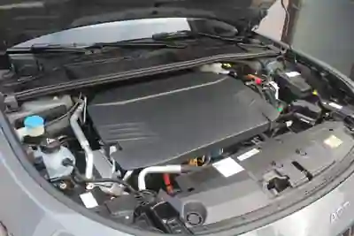 Peugeot 408 2025 - 34000 EUR, 20127 km - AUTO.MOTO.pt - 20127km - foto 12 de 13