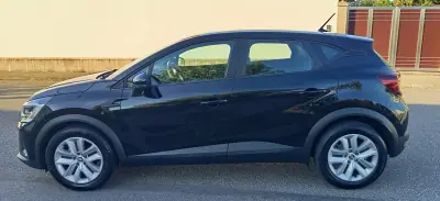 Renault Captur 2021 - 15990 EUR, 35800 km - 35800km - foto 4 de 19