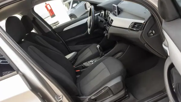 BMW X1 2021 - 21650 EUR, 158000 km - AUTO.MOTO.pt - 158000km - foto 14 de 35
