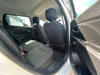 Renault Clio 2016 - 9950 EUR, 187055 km - 187055km - foto 18 de 19