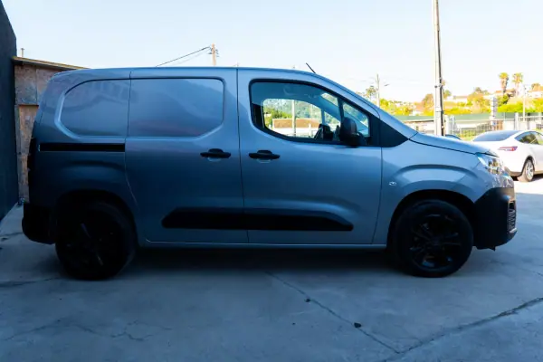 Citroën Berlingo 2022 - 14900 EUR, 115 km - AUTO.MOTO.pt - 115km - foto 3 de 22