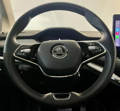 Skoda Enyaq 2023 - 25750 EUR, 20000 km - AUTO.MOTO.pt - 20000km - foto 10 de 38