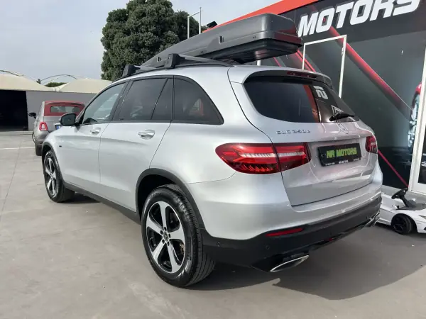 Mercedes-Benz GLC 350 2018 - 28947 EUR, 99000 km - AUTO.MOTO.pt - 99000km - foto 6 de 20
